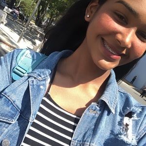 Meet your Posher, Anabely